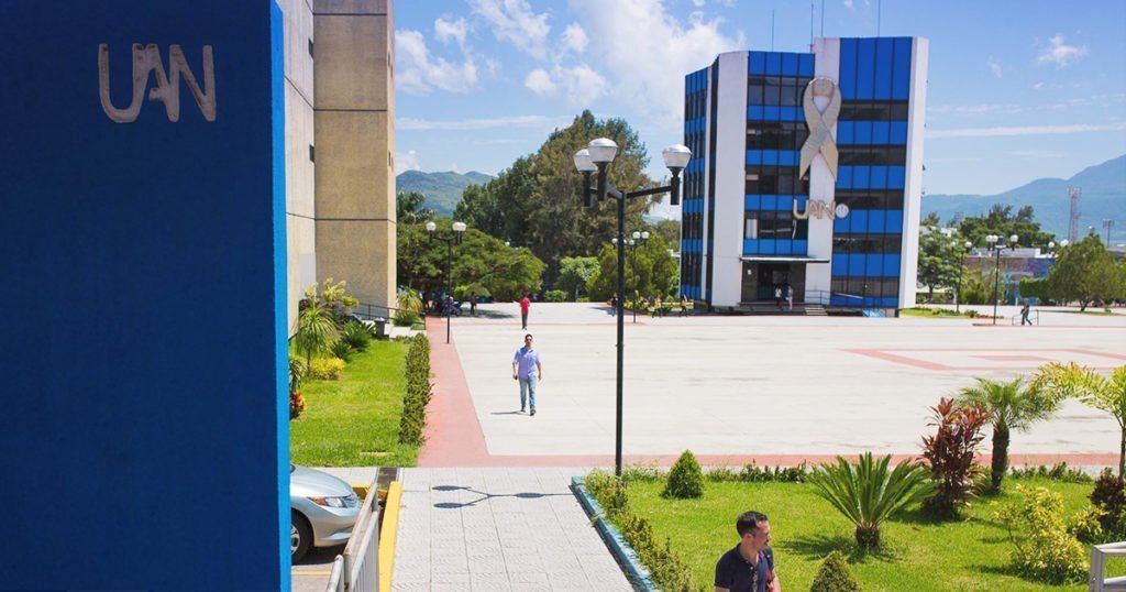 Explanada Universidad Autónoma de Nayarit